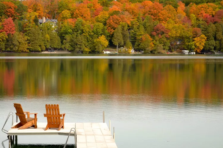 This Small Town in Wisconsin Is the Ideal Place to Get Away From It All in the Midwest Due to Its Enchanting Hotels, Beautiful Lake, and Abundance of