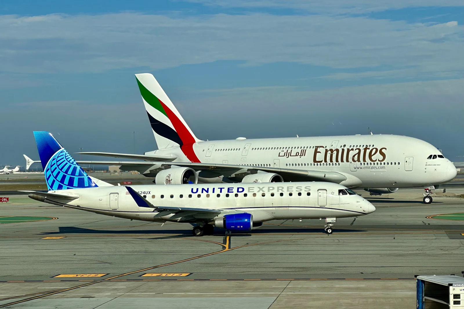United launches flights to Dubai through an unprecedented alliance with Emirates.